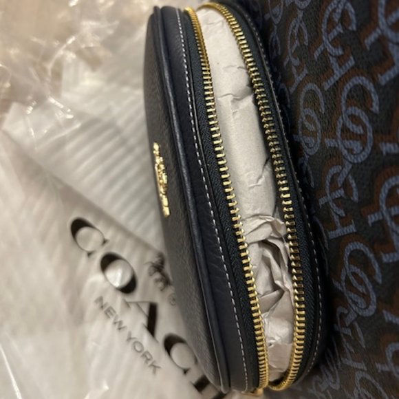 Coach Gold/Navy Court Backpack With Coach Monogram Print - Picture 3 of 14